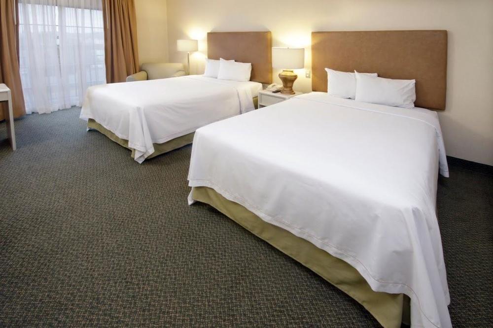 아이스테이 호텔 시우다드 후아레스 외부 사진 A typical guest room at the Hilton Garden Inn