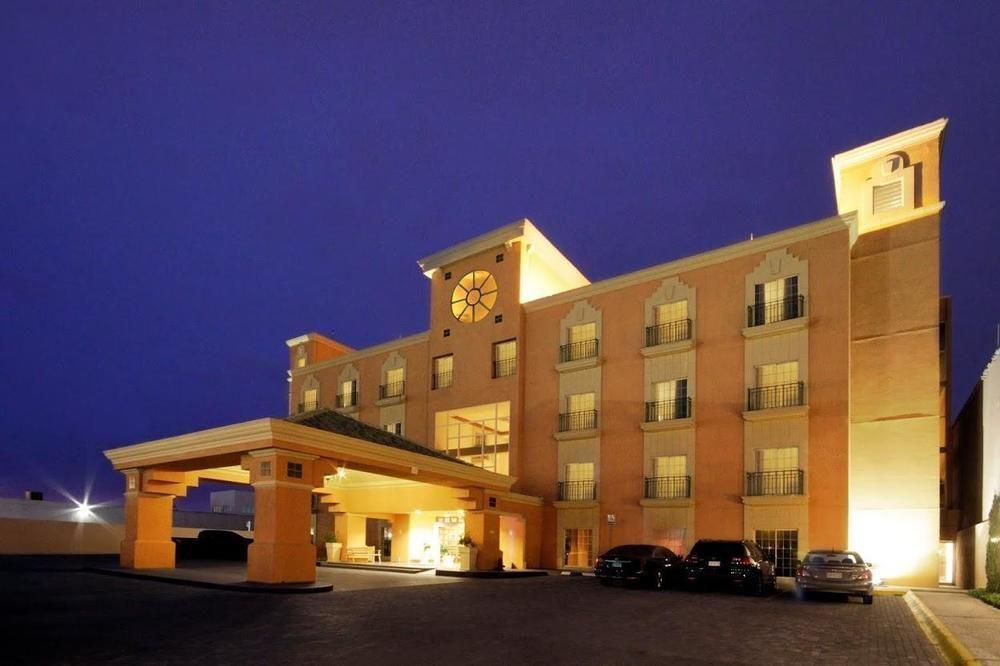 아이스테이 호텔 시우다드 후아레스 외부 사진 The Hilton San Antonio Airport