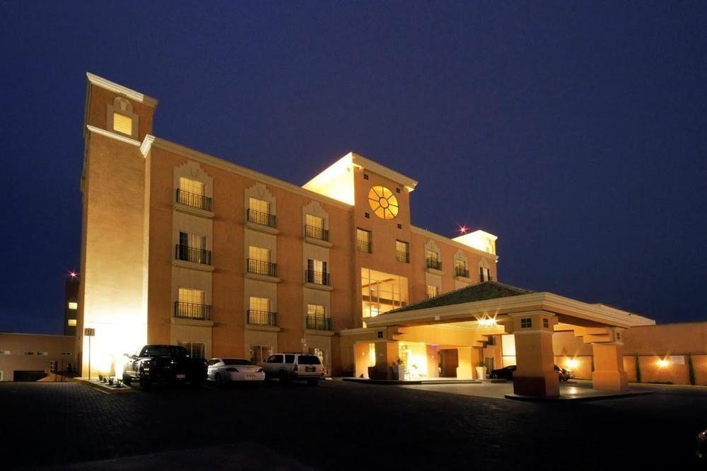 아이스테이 호텔 시우다드 후아레스 외부 사진 The Hilton San Marcos