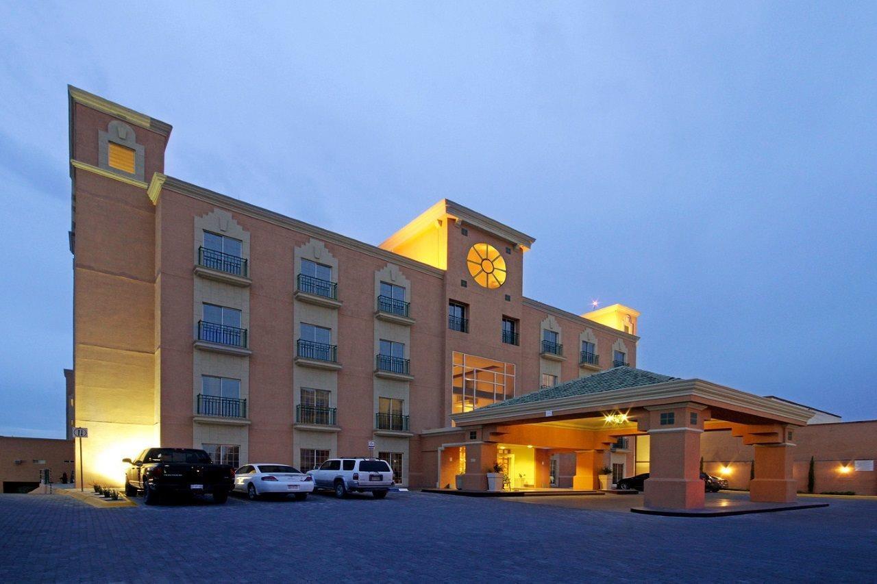 아이스테이 호텔 시우다드 후아레스 외부 사진 The Hilton San Antonio Airport