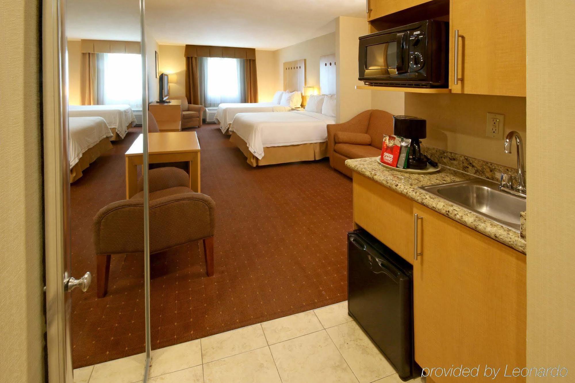 아이스테이 호텔 시우다드 후아레스 외부 사진 A typical studio suite