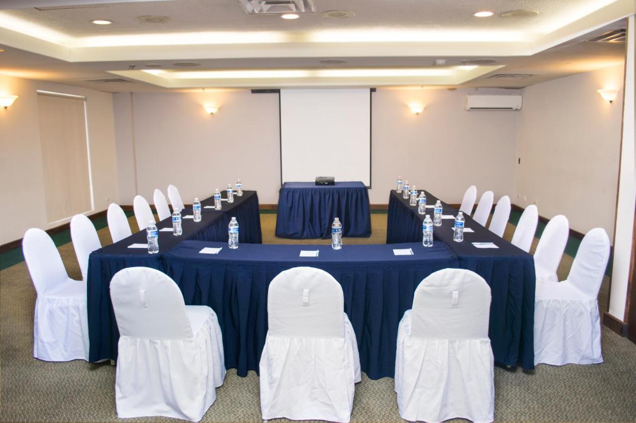 아이스테이 호텔 시우다드 후아레스 외부 사진 Meeting room